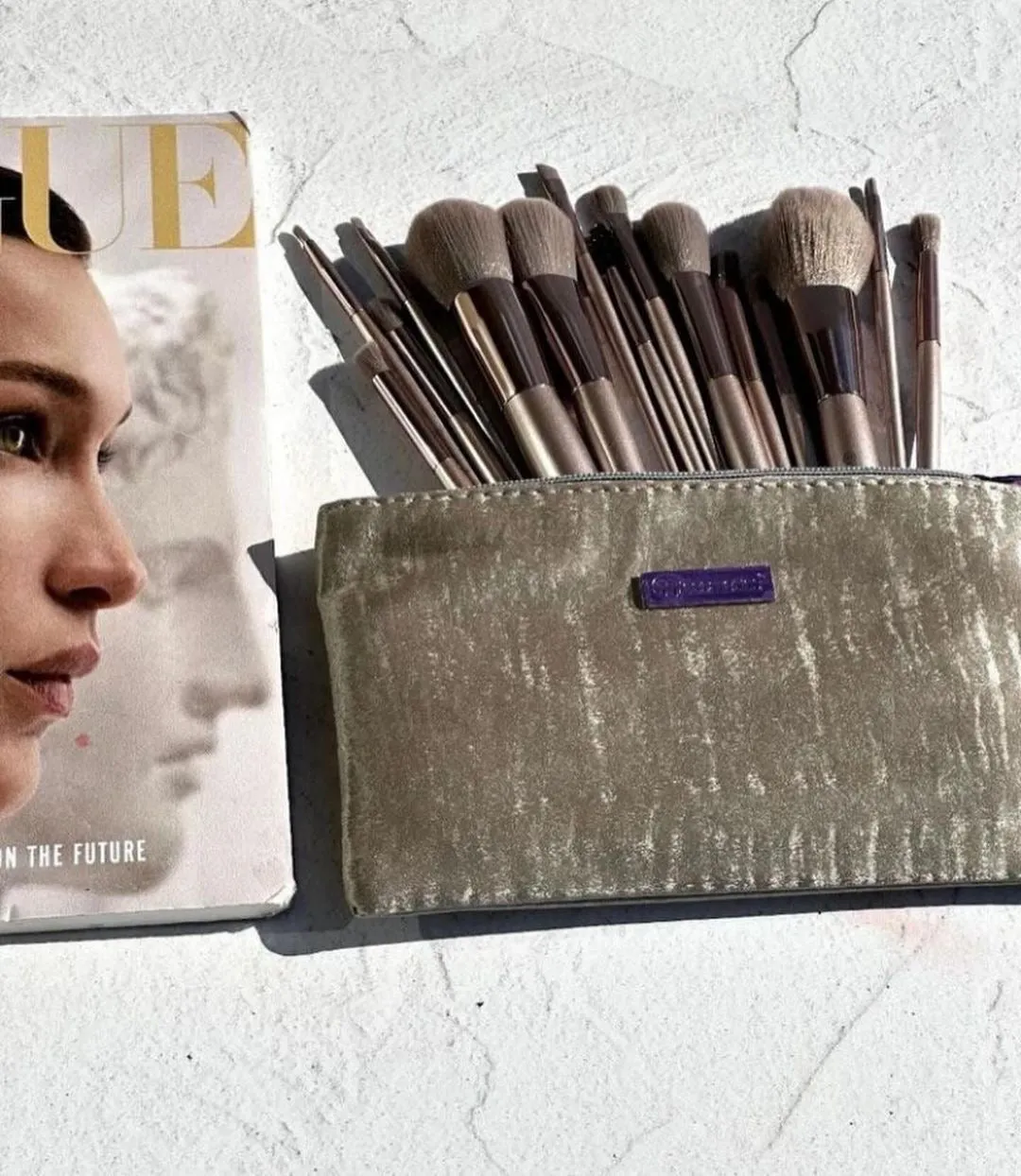 BH Cosmetics - 15pcs Brushes with Leather Pouch