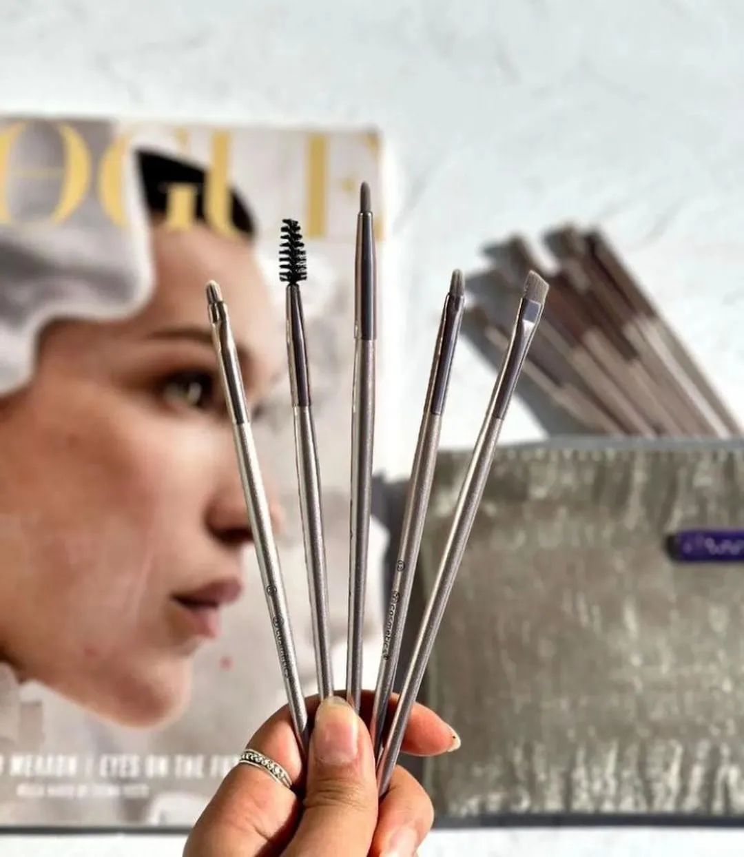 BH Cosmetics - 15pcs Brushes with Leather Pouch