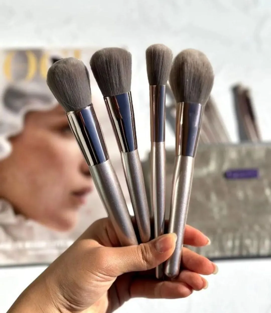 BH Cosmetics - 15pcs Brushes with Leather Pouch