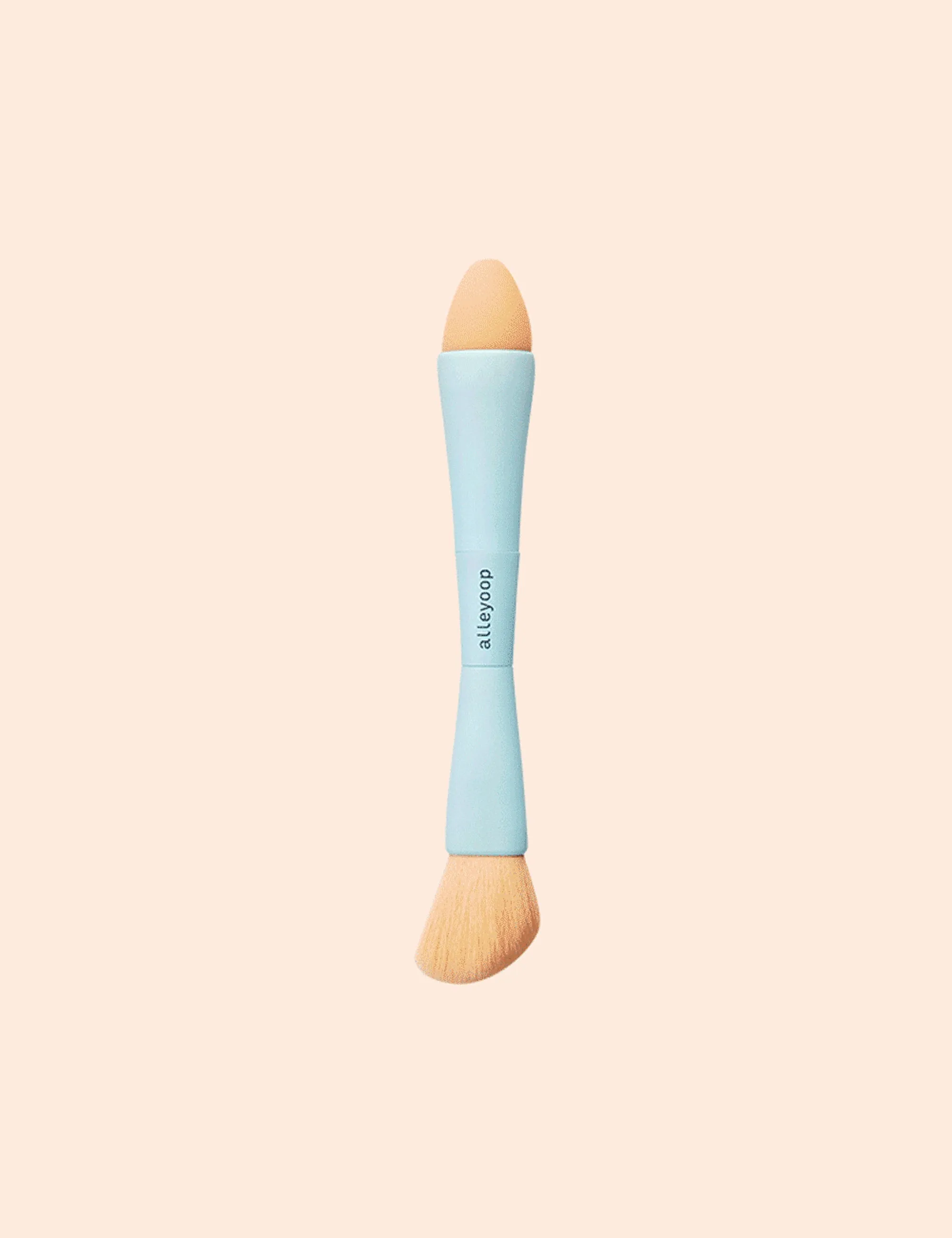 Multi-Tasker 4-In-1 Makeup Brush